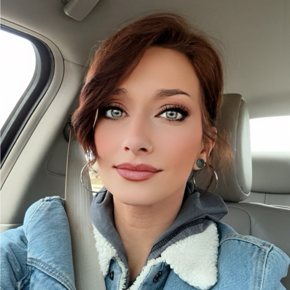 Meet your Posher, Haley